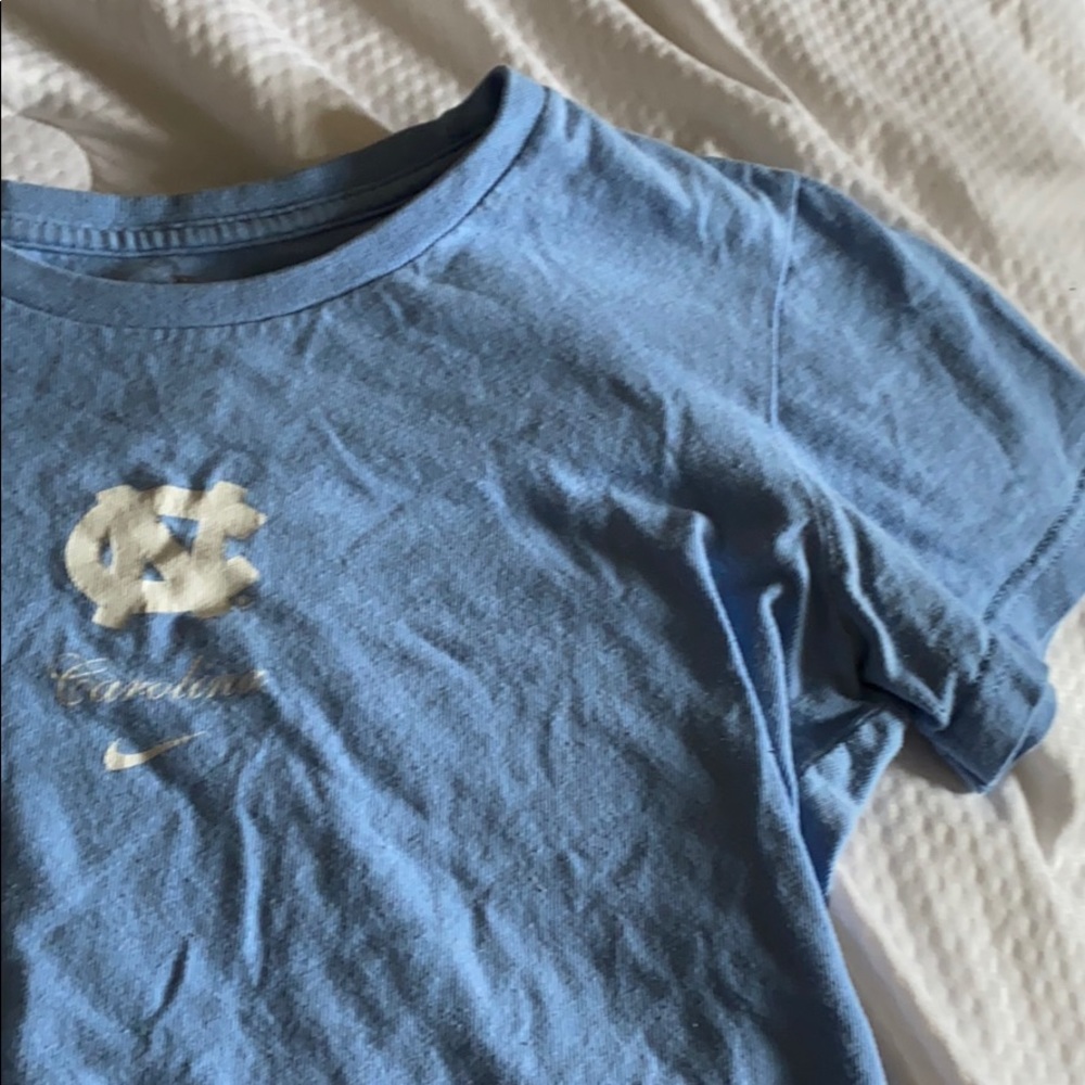nike fitted tee